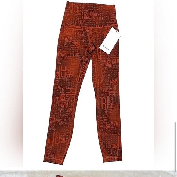 3. Lululemon Wunder Train High Rise Tight 25” *Contour Fit Leggings